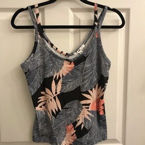 Woman’s Vans tank top